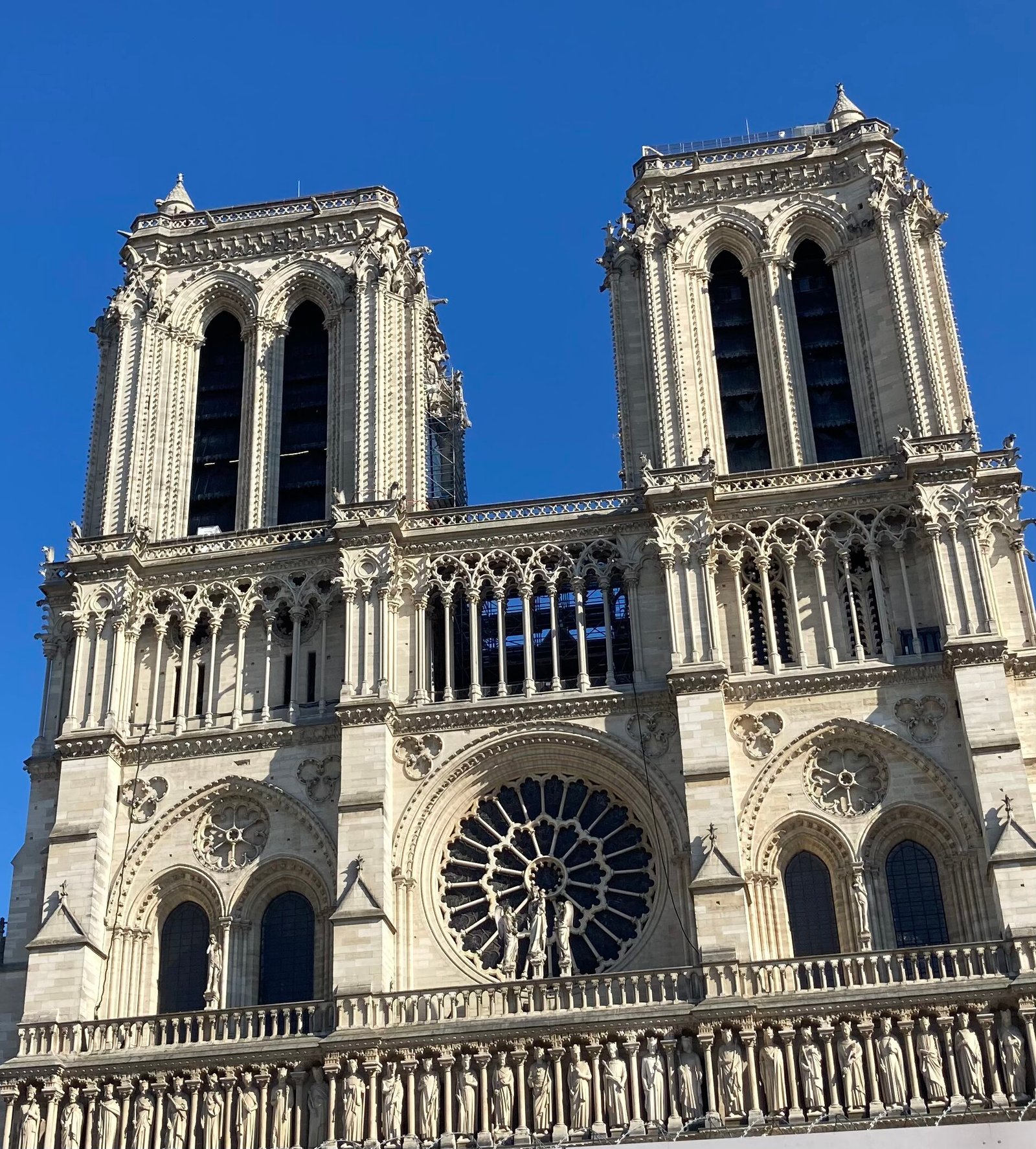 Read more about the article U Matki Bożej we Francji – pielgrzymka